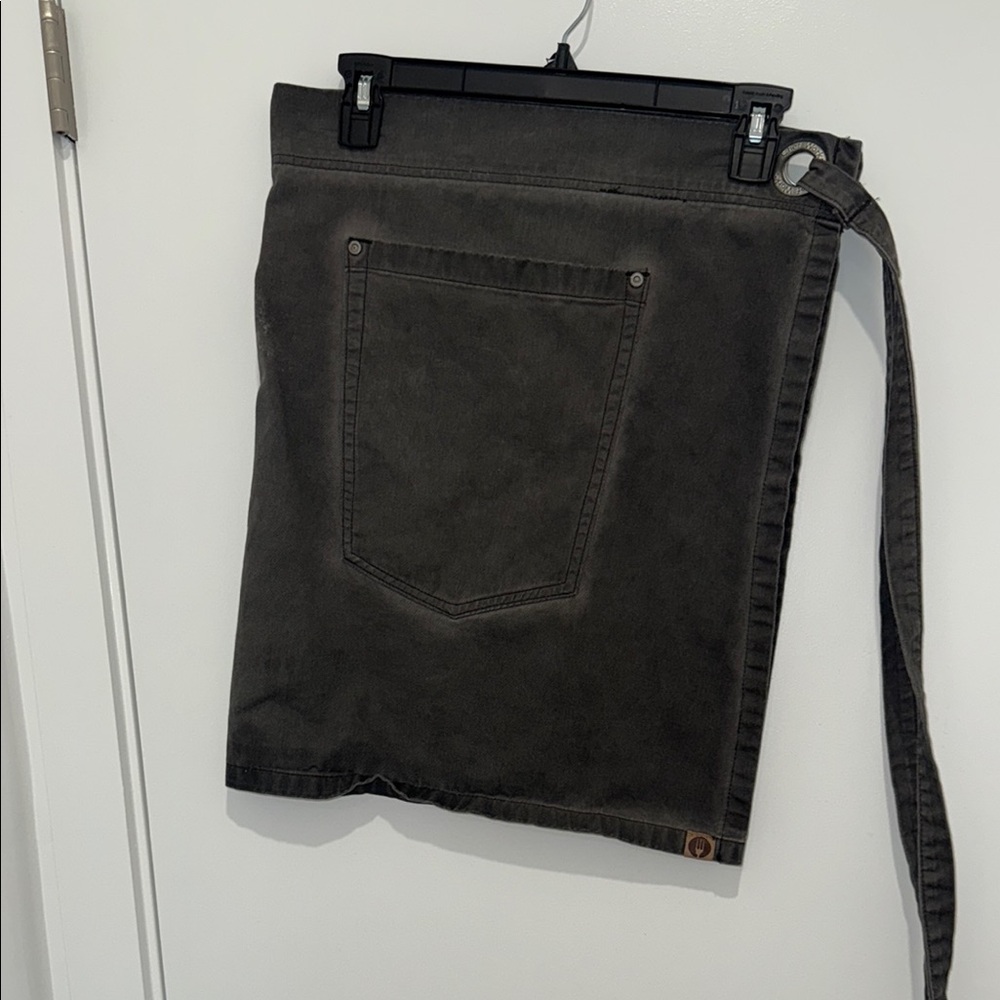 Chef Works black bistro apron